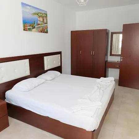 Fenix Hotel 3*
