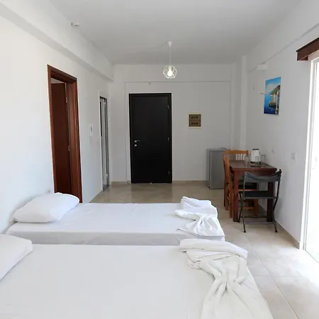 Fenix Hotel 3*