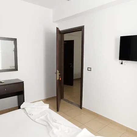 Hotel Fenix 3*