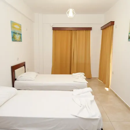 Fenix Hotel 3*
